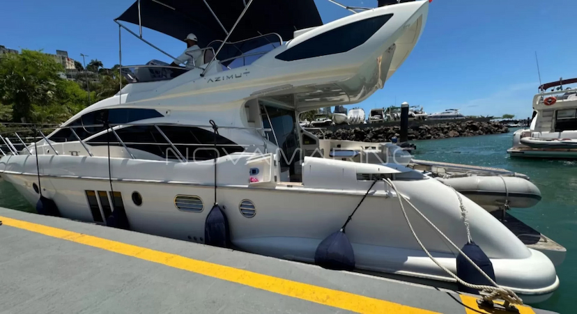 Foto do veículo AZIMUT  48   0 MILHAS 3.300.000,00