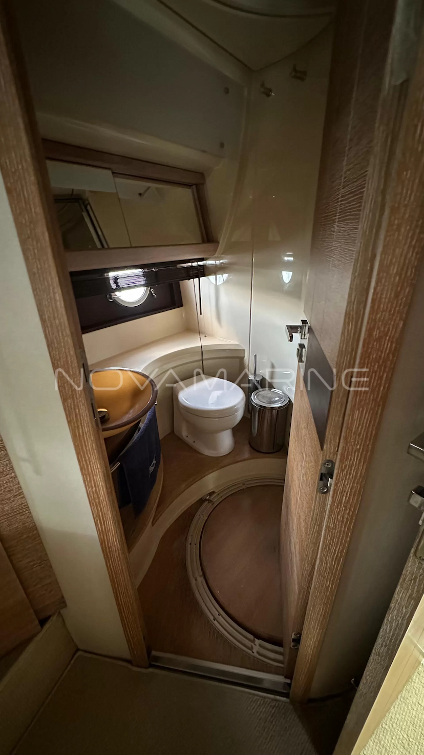 Foto do veículo AZIMUT  48   0 MILHAS 3.300.000,00
