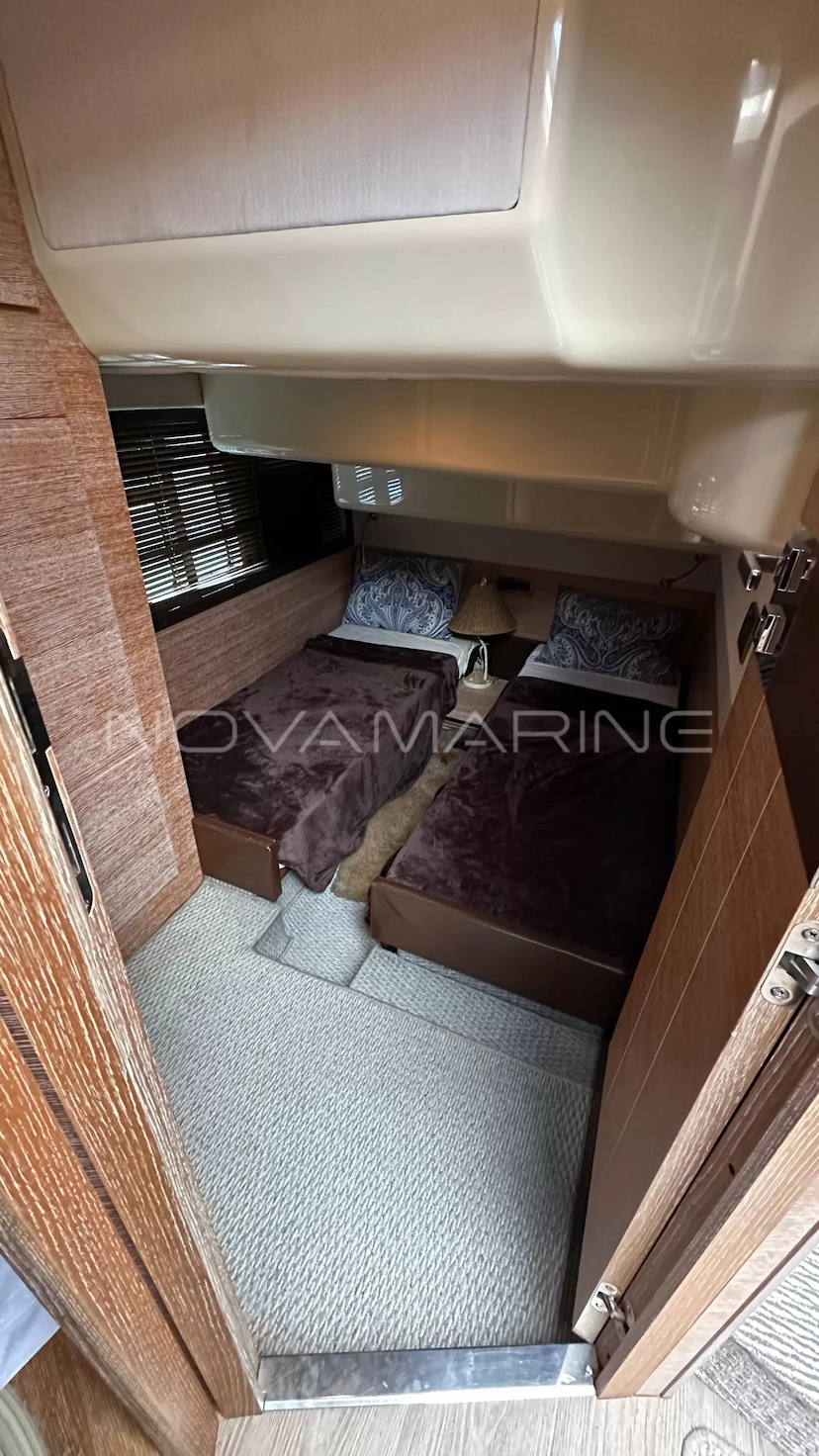Foto do veículo AZIMUT  48   0 MILHAS 3.300.000,00