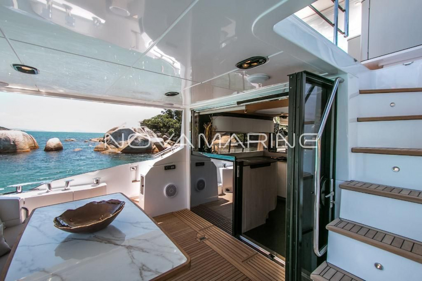 Foto do veículo AZIMUT  62   0 KM 15.500.000,00