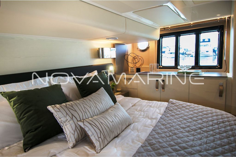 Foto do veículo AZIMUT  56   0 MILHAS 6.500.000,00