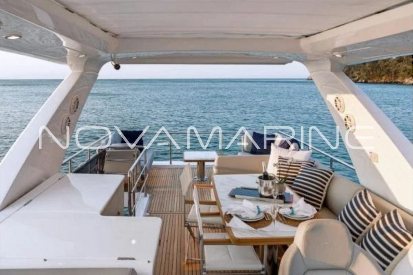 Foto do veículo AZIMUT  62   0 MILHAS 12.500.000,00