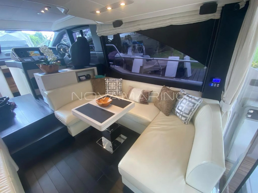 Foto do veículo AZIMUT  56   0 MILHAS 8.000.000,00