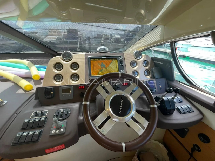 Foto do veículo AZIMUT  43   0 MILHAS 2.800.000,00