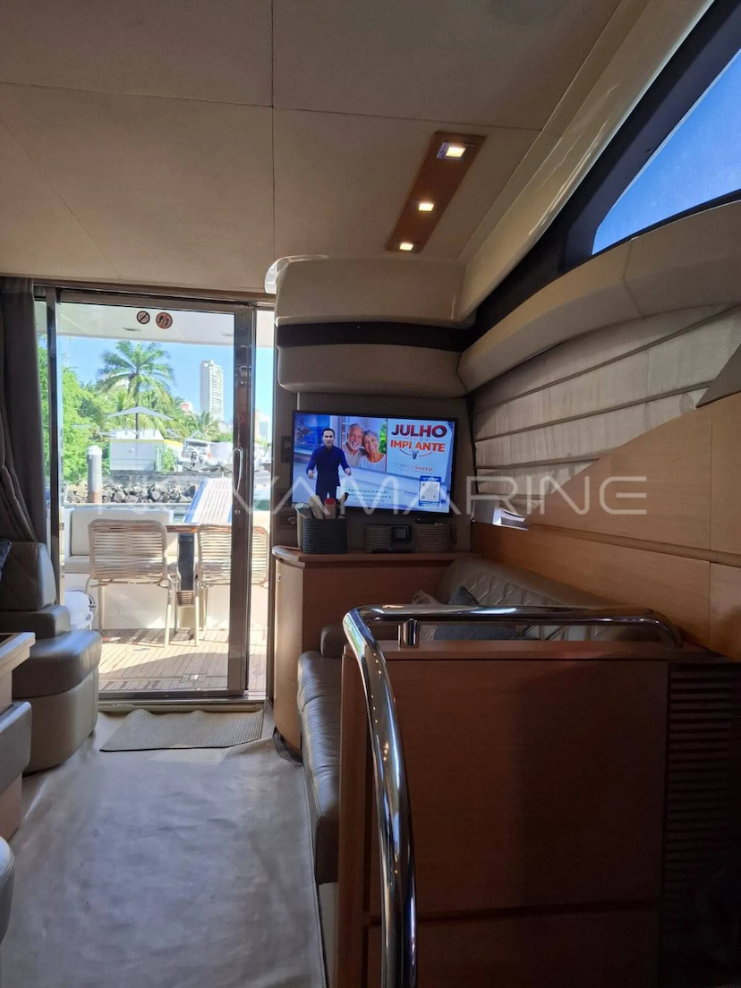 Foto do veículo AZIMUT  43   0 MILHAS 2.700.000,00