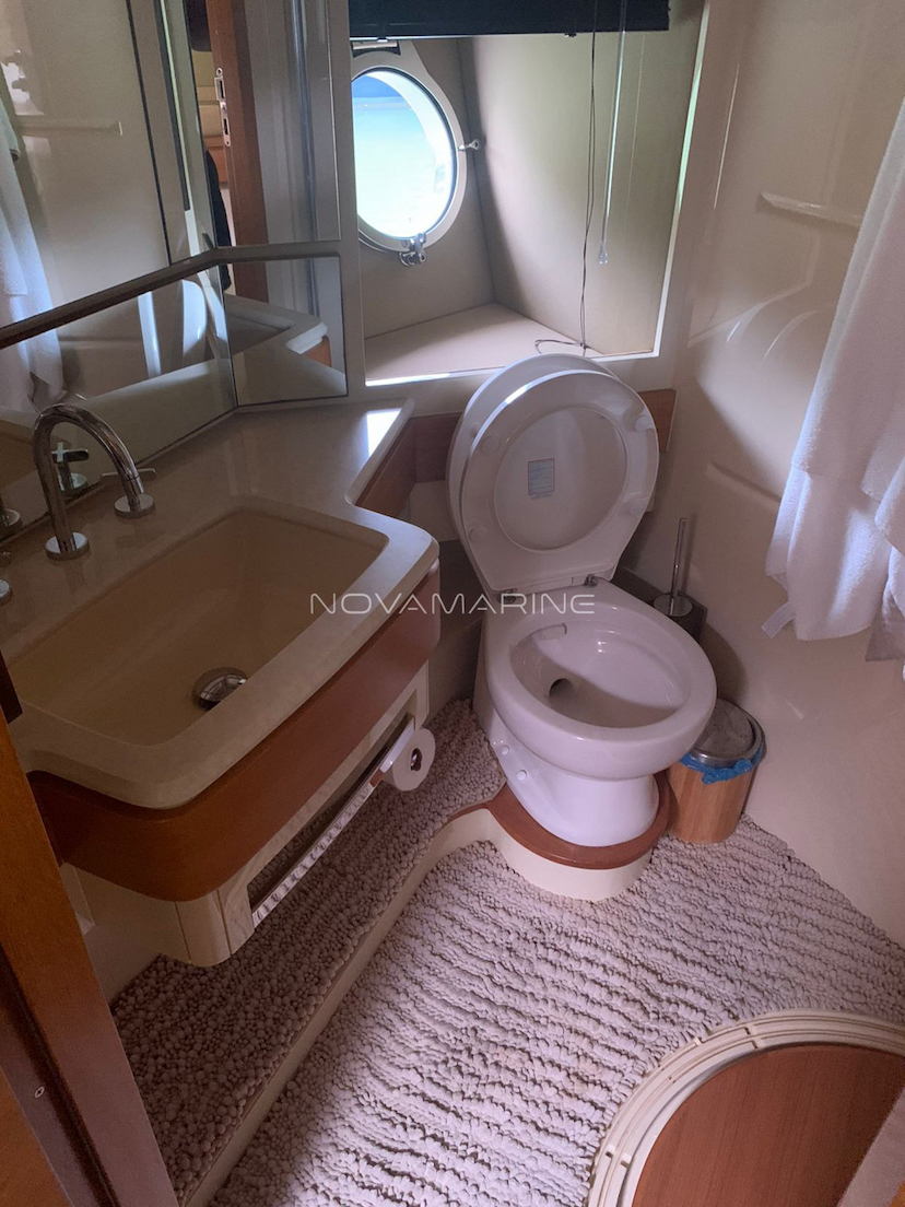 Foto do veículo AZIMUT  70   0 MILHAS 14.500.000,00