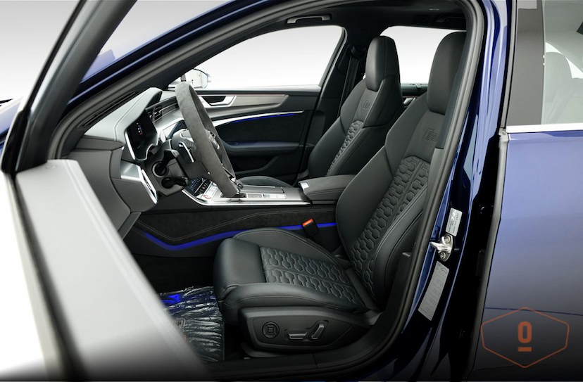Foto do veículo AUDI RS 6 AVANT 2021 5.498 KM 1.270.000,00