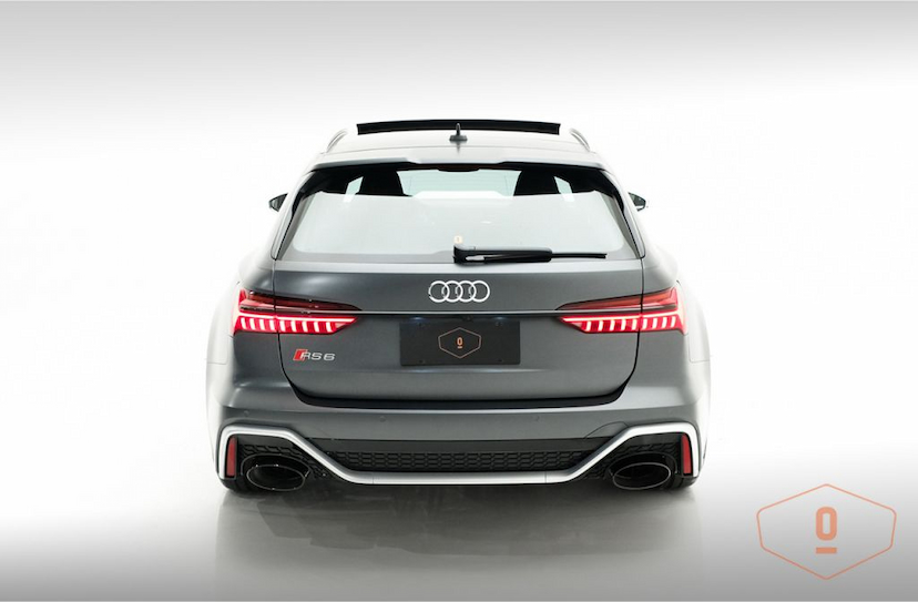 Foto do veículo AUDI RS 6 AVANT 2021 583 KM 1.300.000,00