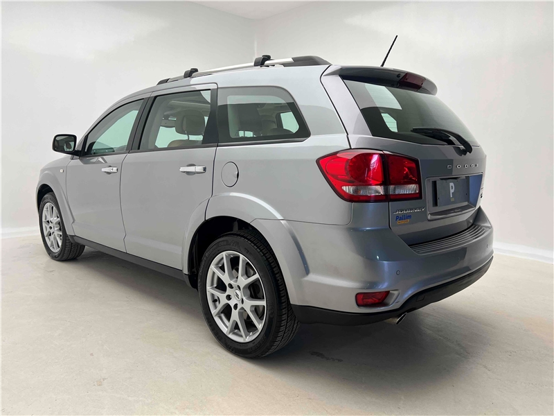 Foto do veículo DODGE JOURNEY 3.6 RT V6 GASOLINA 4P AUTOMÁTICO 2018 57.772 KM 95.900,00