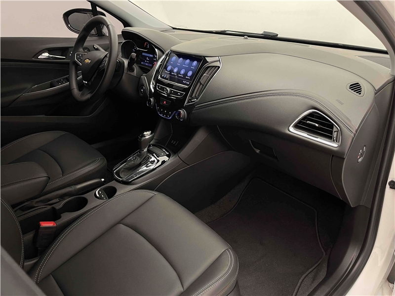 Foto do veículo CHEVROLET CRUZE 1.4 TURBO LTZ 16V FLEX 4P AUTOMÁTICO 2023 11.881 KM 125.900,00