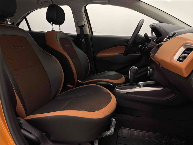 Foto do veículo CHEVROLET ONIX 1.4 MPFI ACTIV 8V FLEX 4P AUTOMÁTICO 2017 46.322 KM 64.900,00