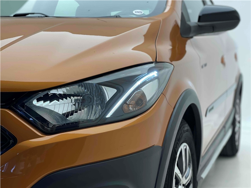 Foto do veículo CHEVROLET ONIX 1.4 MPFI ACTIV 8V FLEX 4P AUTOMÁTICO 2017 46.322 KM 64.900,00