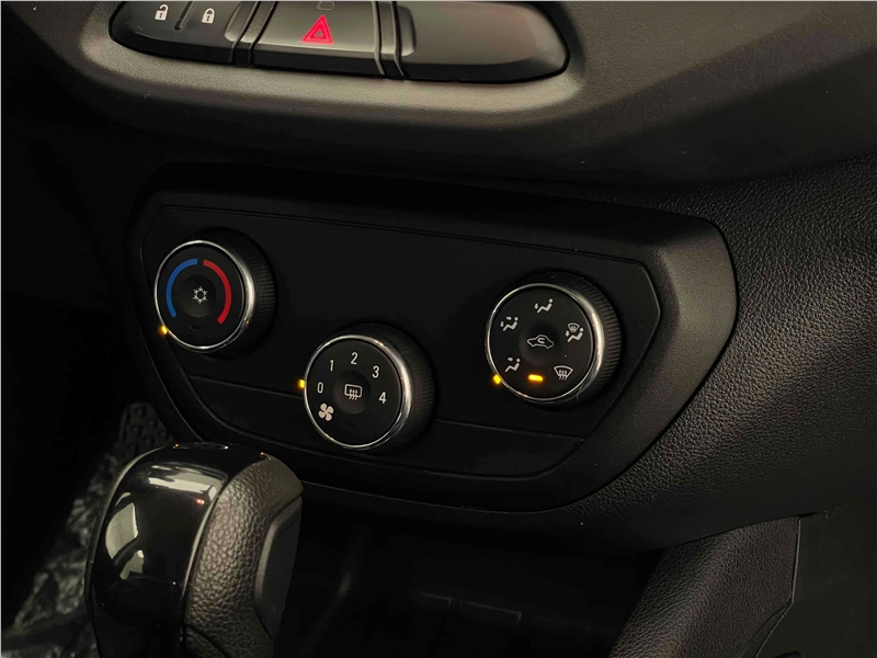 Foto do veículo CHEVROLET SPIN 1.8 PREMIER 8V FLEX 4P AUTOMÁTICO 2020 24.218 KM 86.900,00