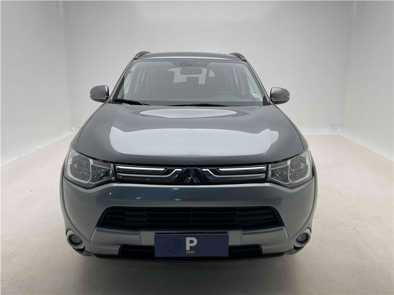 Foto do veículo MITSUBISHI OUTLANDER 3.0 GT 4X4 V6 24V GASOLINA 4P AUTOMÁTICO 2015 105.808 KM 82.900,00