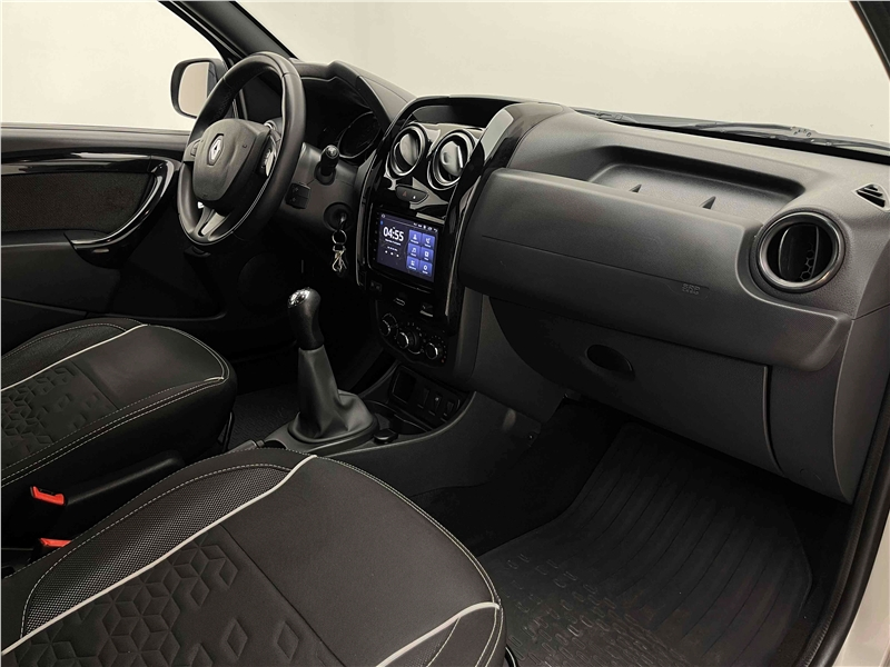 Foto do veículo RENAULT DUSTER OROCH 1.6 16V FLEX DYNAMIQUE 4P MANUAL 2016 85.677 KM 71.900,00