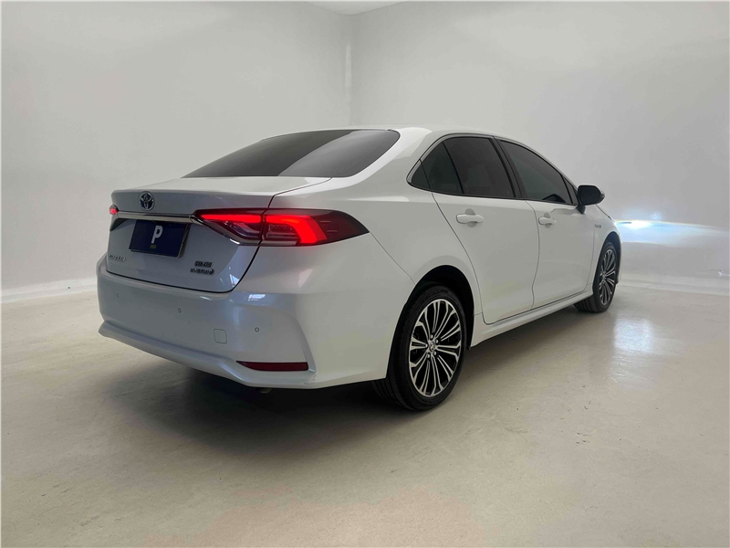 Foto do veículo TOYOTA COROLLA 1.8 VVT-I HYBRID FLEX ALTIS PREMIUM CVT 2022 13.466 KM 160.900,00