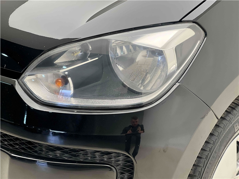 Foto do veículo VOLKSWAGEN UP 1.0 MPI TAKE UP 12V FLEX 2P MANUAL 2015 109.795 KM 34.900,00
