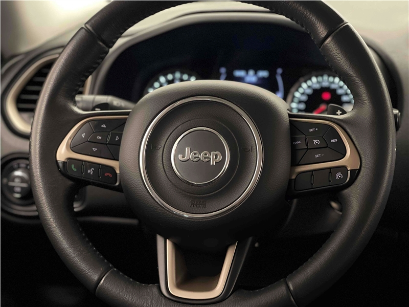 Foto do veículo JEEP RENEGADE 1.8 16V FLEX LONGITUDE 4P AUTOMÁTICO 2017 74.733 KM 72.900,00