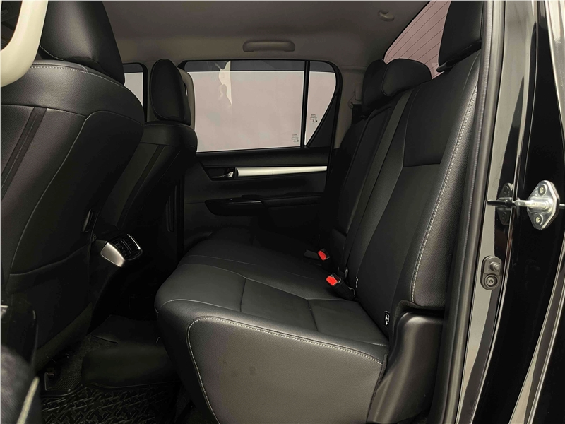 Foto do veículo TOYOTA HILUX 2.7 SRV 4X2 CD 16V FLEX 4P AUTOMÁTICO 2019 19.681 KM 170.900,00