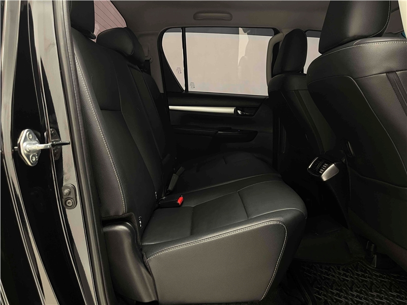 Foto do veículo TOYOTA HILUX 2.7 SRV 4X2 CD 16V FLEX 4P AUTOMÁTICO 2019 19.681 KM 170.900,00