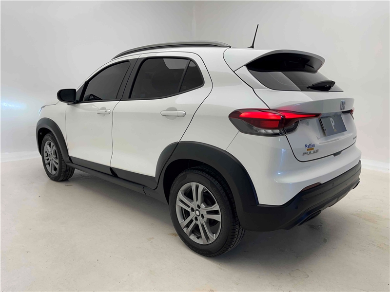 Foto do veículo FIAT PULSE 1.0 TURBO 200 FLEX DRIVE CVT 2022 24.496 KM 96.900,00