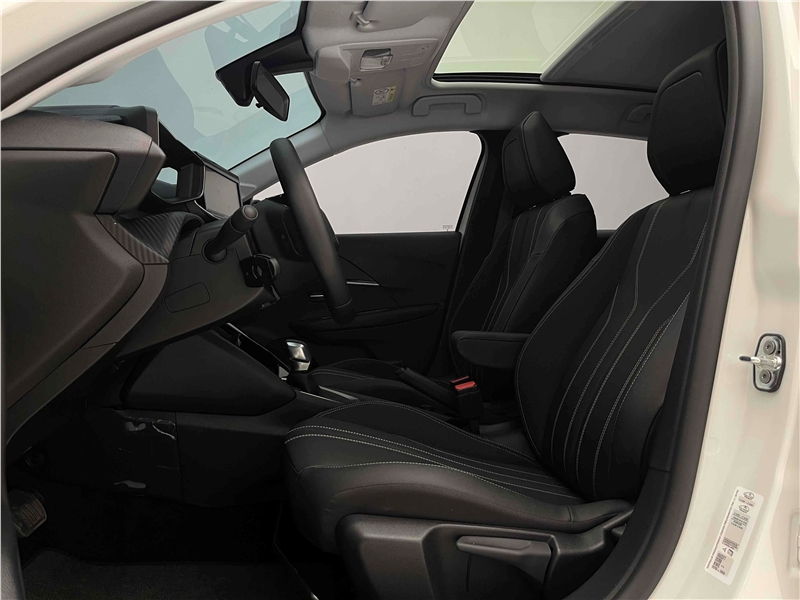 Foto do veículo PEUGEOT 208 1.6 16V FLEX GRIFFE AT6 2023 2.581 KM 98.900,00