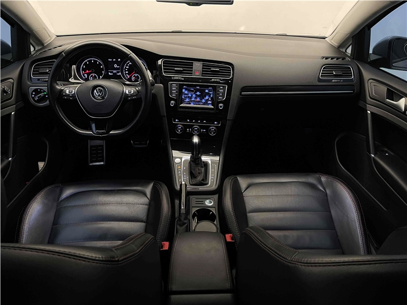 Foto do veículo VOLKSWAGEN GOLF 1.4 TSI HIGHLINE 16V GASOLINA 4P AUTOMÁTICO 2015 79.624 KM 79.900,00