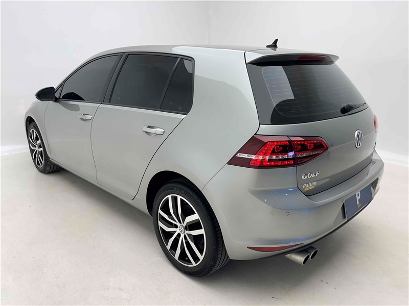 Foto do veículo VOLKSWAGEN GOLF 1.4 TSI HIGHLINE 16V GASOLINA 4P AUTOMÁTICO 2015 79.624 KM 79.900,00
