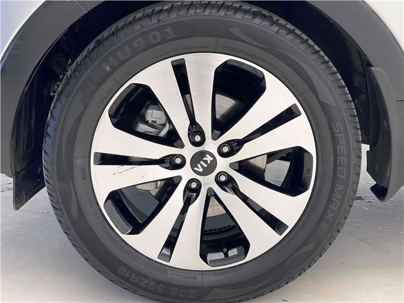 Foto do veículo KIA SPORTAGE 2.0 EX 4X2 16V FLEX 4P AUTOMÁTICO 2013 102.857 KM 69.900,00