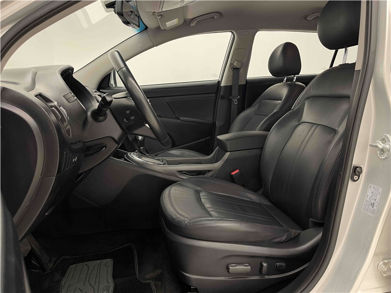 Foto do veículo KIA SPORTAGE 2.0 EX 4X2 16V FLEX 4P AUTOMÁTICO 2013 102.857 KM 69.900,00