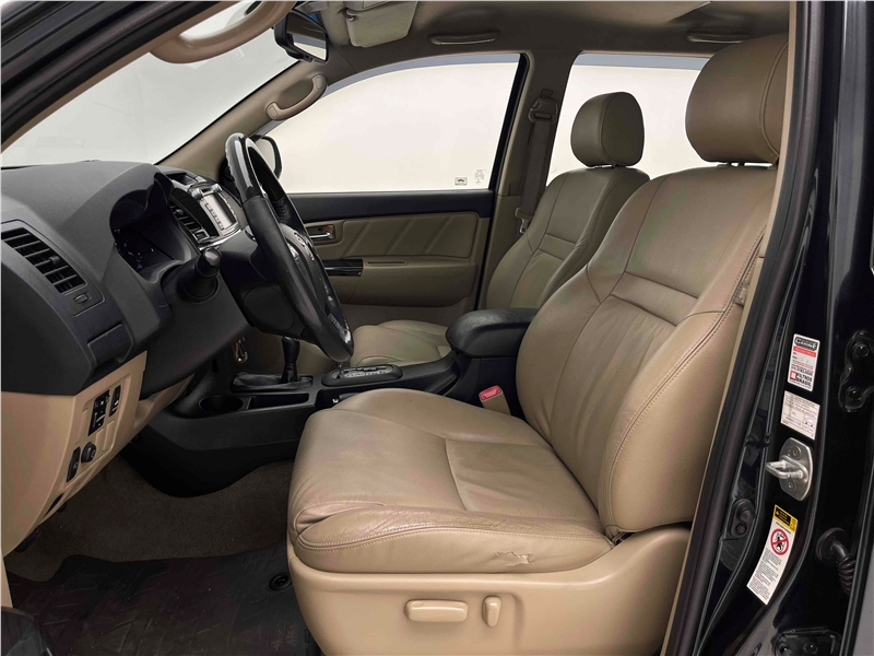 Foto do veículo TOYOTA HILUX SW4 3.0 SRV 4X4 16V TURBO INTERCOOLER DIESEL 4P AUTOMÁTICO 2014 224.064 KM 135.900,00
