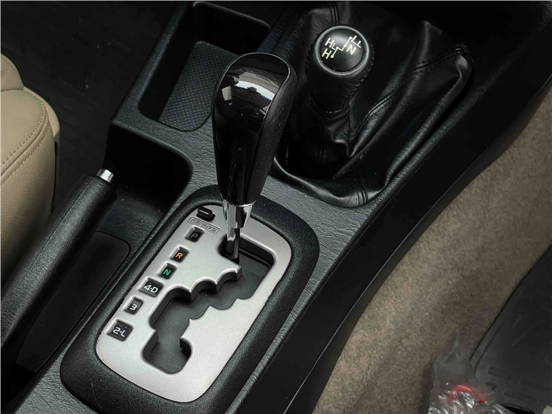 Foto do veículo TOYOTA HILUX SW4 3.0 SRV 4X4 16V TURBO INTERCOOLER DIESEL 4P AUTOMÁTICO 2014 224.064 KM 135.900,00