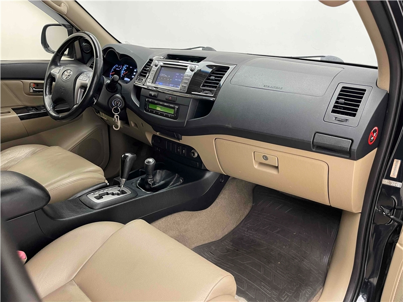 Foto do veículo TOYOTA HILUX SW4 3.0 SRV 4X4 16V TURBO INTERCOOLER DIESEL 4P AUTOMÁTICO 2014 224.064 KM 135.900,00