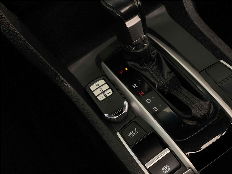 Foto do veículo HONDA CIVIC 1.5 16V TURBO GASOLINA TOURING 4P CVT 2019 55.617 KM 128.900,00