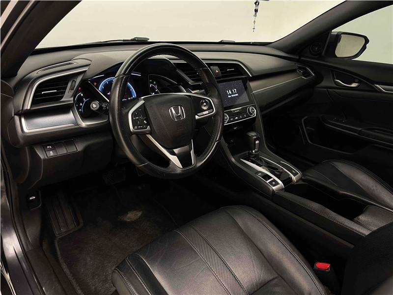 Foto do veículo HONDA CIVIC 1.5 16V TURBO GASOLINA TOURING 4P CVT 2019 55.617 KM 128.900,00