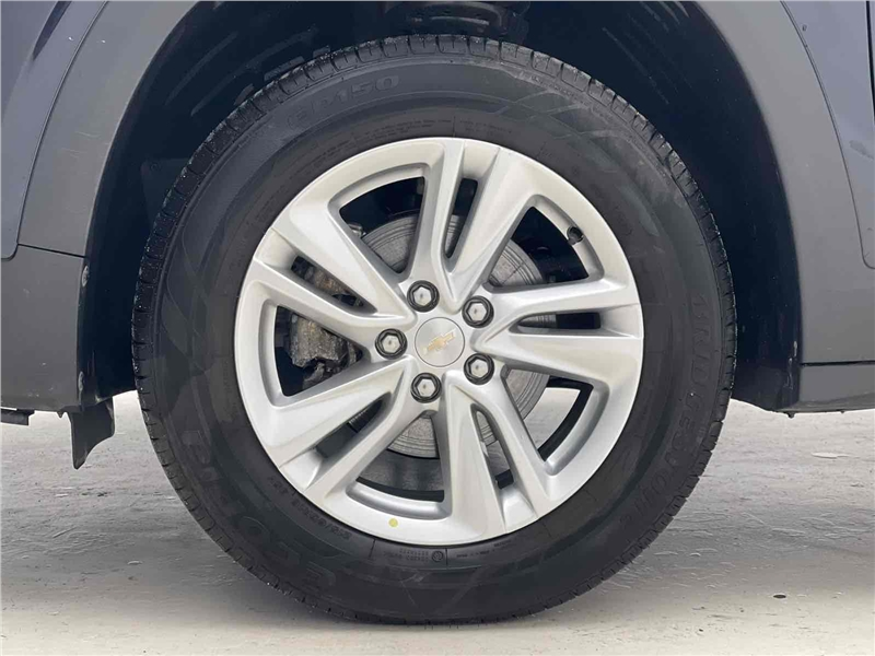 Foto do veículo CHEVROLET TRACKER 1.0 TURBO FLEX LT AUTOMÁTICO 2023 1.368 KM 114.900,00