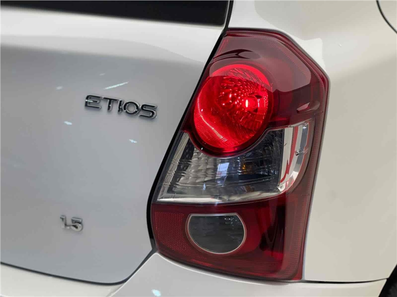 Foto do veículo TOYOTA ETIOS 1.5 X PLUS 16V FLEX 4P AUTOMÁTICO 2020 26.285 KM 69.900,00