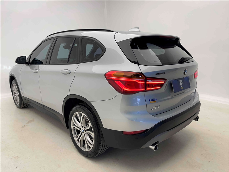Foto do veículo BMW X1 2.0 16V TURBO ACTIVEFLEX SDRIVE20I 4P AUTOMÁTICO 2019 47.926 KM 151.900,00