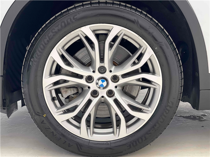 Foto do veículo BMW X1 2.0 16V TURBO ACTIVEFLEX SDRIVE20I 4P AUTOMÁTICO 2019 47.926 KM 151.900,00