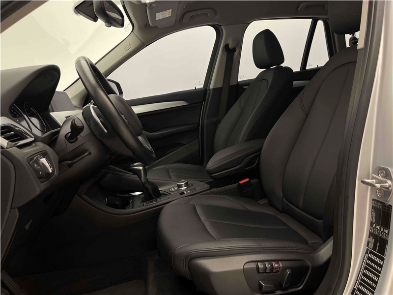 Foto do veículo BMW X1 2.0 16V TURBO ACTIVEFLEX SDRIVE20I 4P AUTOMÁTICO 2019 47.926 KM 151.900,00
