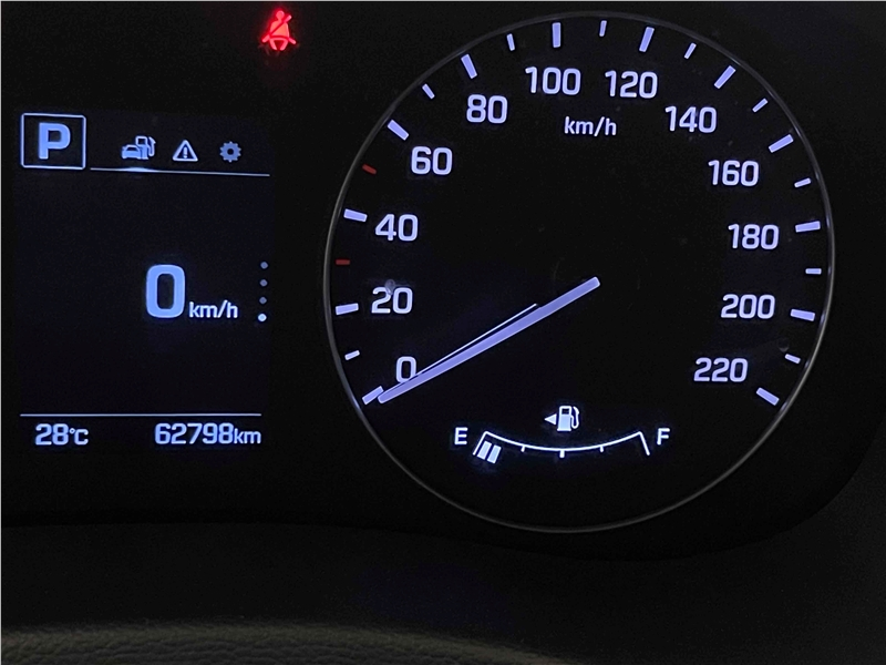 Foto do veículo HYUNDAI CRETA 2.0 16V FLEX PRESTIGE AUTOMÁTICO 2019 70.590 KM 92.900,00