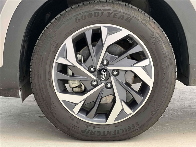 Foto do veículo HYUNDAI CRETA 1.0 TGDI FLEX LIMITED AUTOMÁTICO 2022 28.330 KM 117.900,00