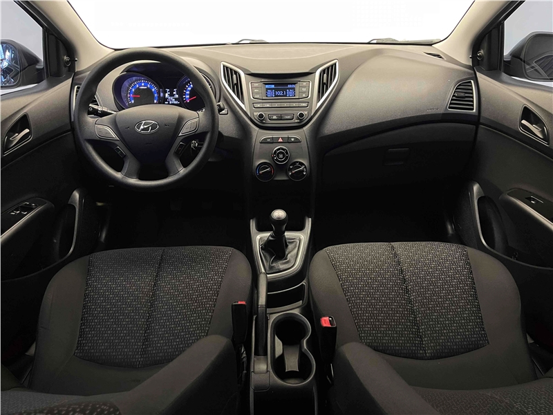 Foto do veículo HYUNDAI HB20 1.0 UNIQUE 12V FLEX 4P MANUAL 2019 72.229 KM 50.900,00