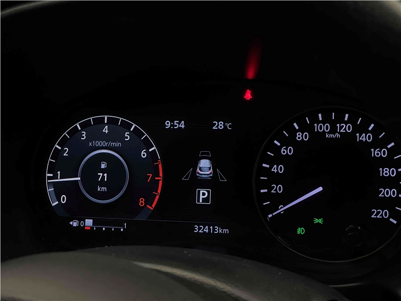Foto do veículo NISSAN KICKS 1.6 16V FLEXSTART EXCLUSIVE XTRONIC 2023 32.413 KM 117.900,00