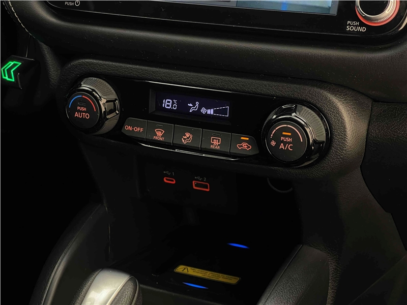 Foto do veículo NISSAN KICKS 1.6 16V FLEXSTART EXCLUSIVE XTRONIC 2023 32.413 KM 117.900,00