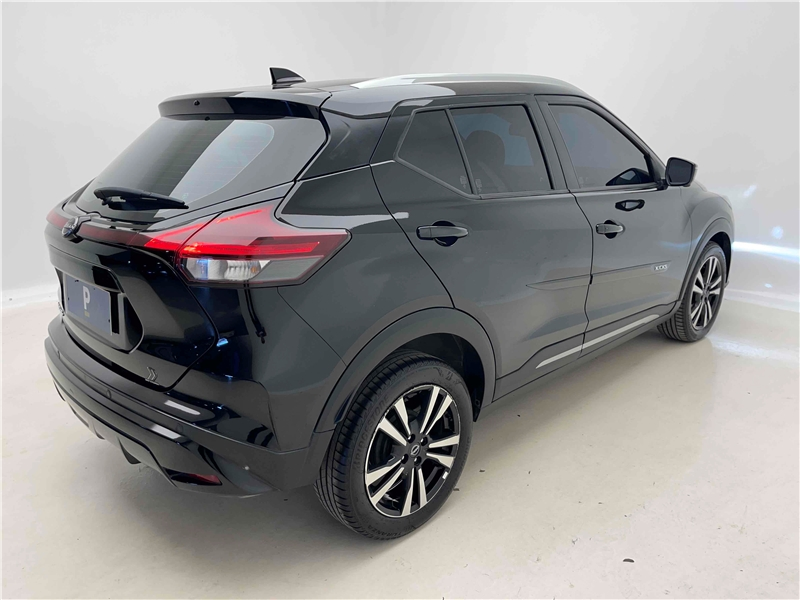 Foto do veículo NISSAN KICKS 1.6 16V FLEXSTART EXCLUSIVE XTRONIC 2023 32.413 KM 117.900,00
