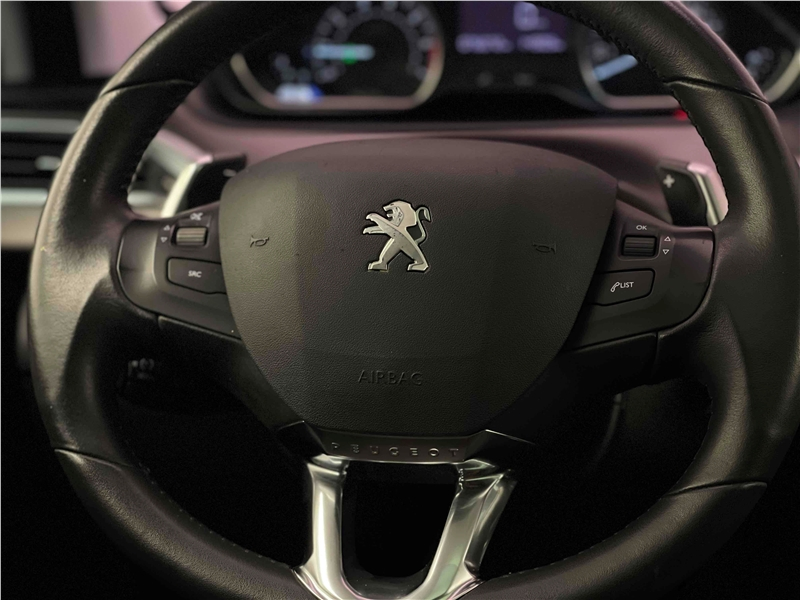 Foto do veículo PEUGEOT 2008 1.6 16V FLEX GRIFFE 4P AUTOMÁTICO 2017 76.262 KM 59.900,00