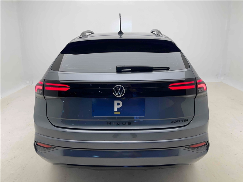 Foto do veículo VOLKSWAGEN NIVUS 1.0 200 TSI TOTAL FLEX HIGHLINE AUTOMÁTICO 2021 33.599 KM 110.900,00