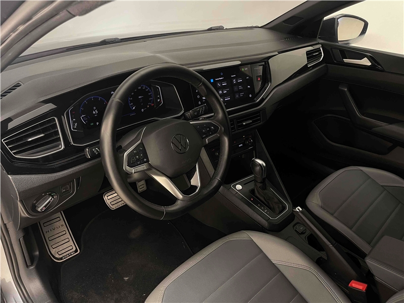 Foto do veículo VOLKSWAGEN NIVUS 1.0 200 TSI TOTAL FLEX HIGHLINE AUTOMÁTICO 2021 33.599 KM 110.900,00