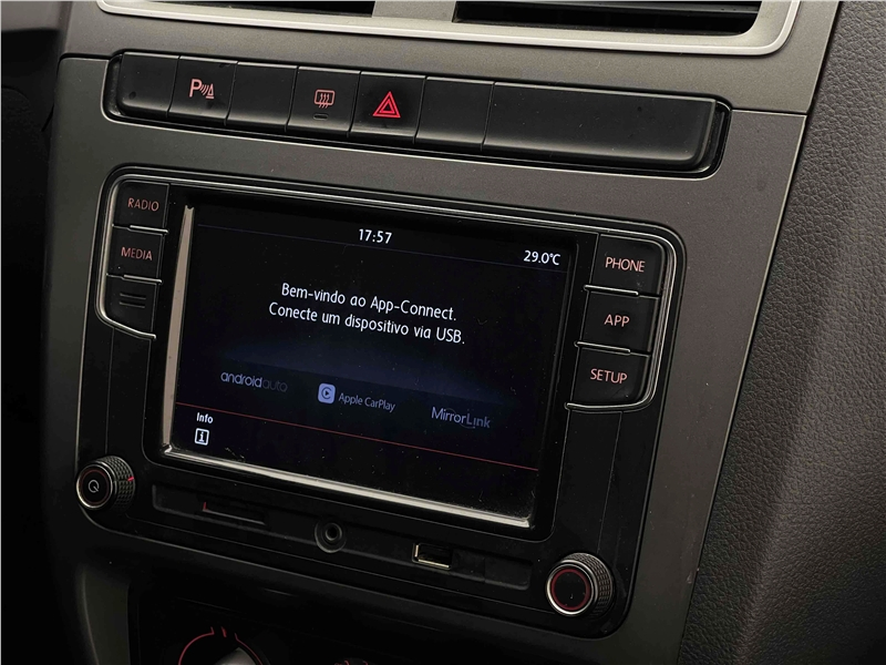 Foto do veículo VOLKSWAGEN SPACEFOX 1.6 MSI TRENDLINE 8V FLEX 4P MANUAL 2019 47.918 KM 59.900,00